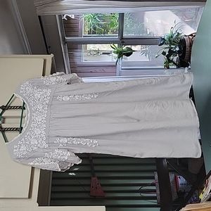 Choke made in Thailand embroidered dress